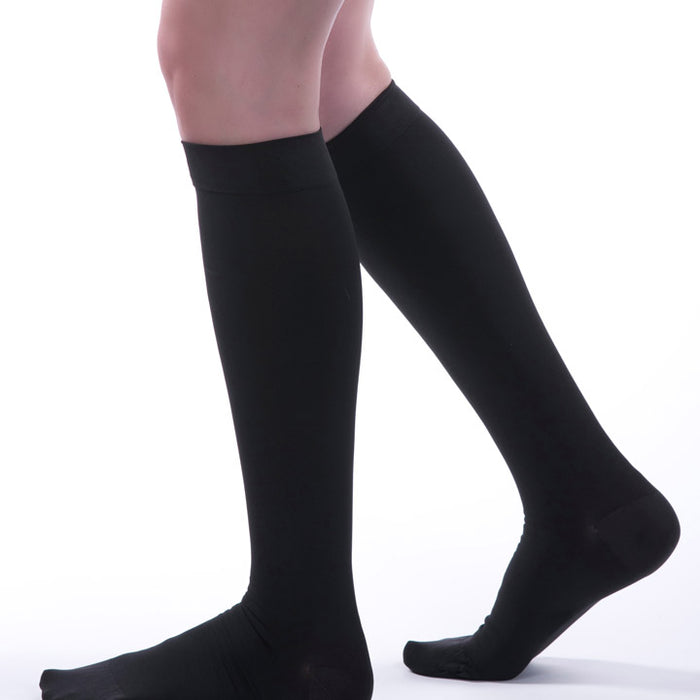Graduated Compression vs Tight Socks