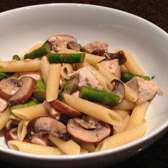 Penne with Chicken, Asparagus, Mushrooms and Lemon