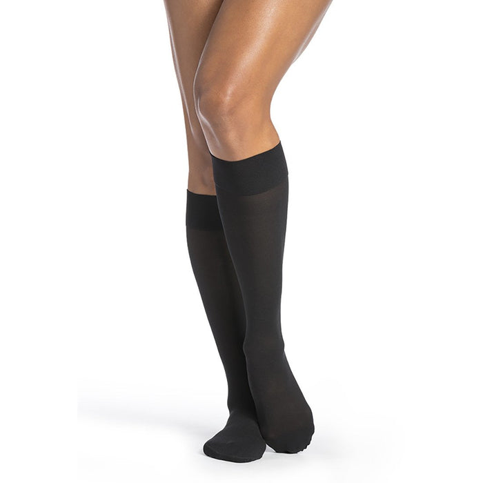 Sigvaris Medium Sheer Women's 20-30 mmHg Knee High, Black
