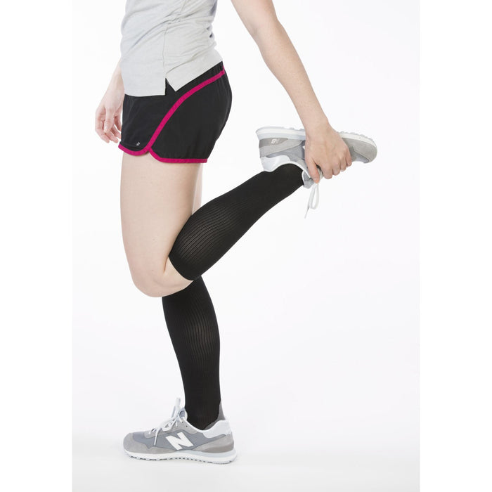 Women wearing the Allegro Athletic Performance Sock 20-30mmHg