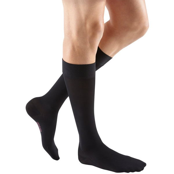 Medi Plus Closed Toe Knee w/Silicone 20-30mmHg — BrightLife Direct